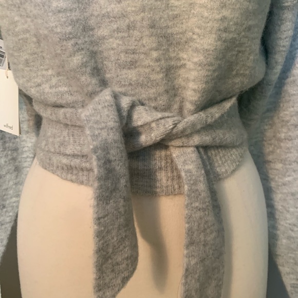 BNWT- Wilfred Lorin Sweater- Fits a Small - Picture 6 of 7